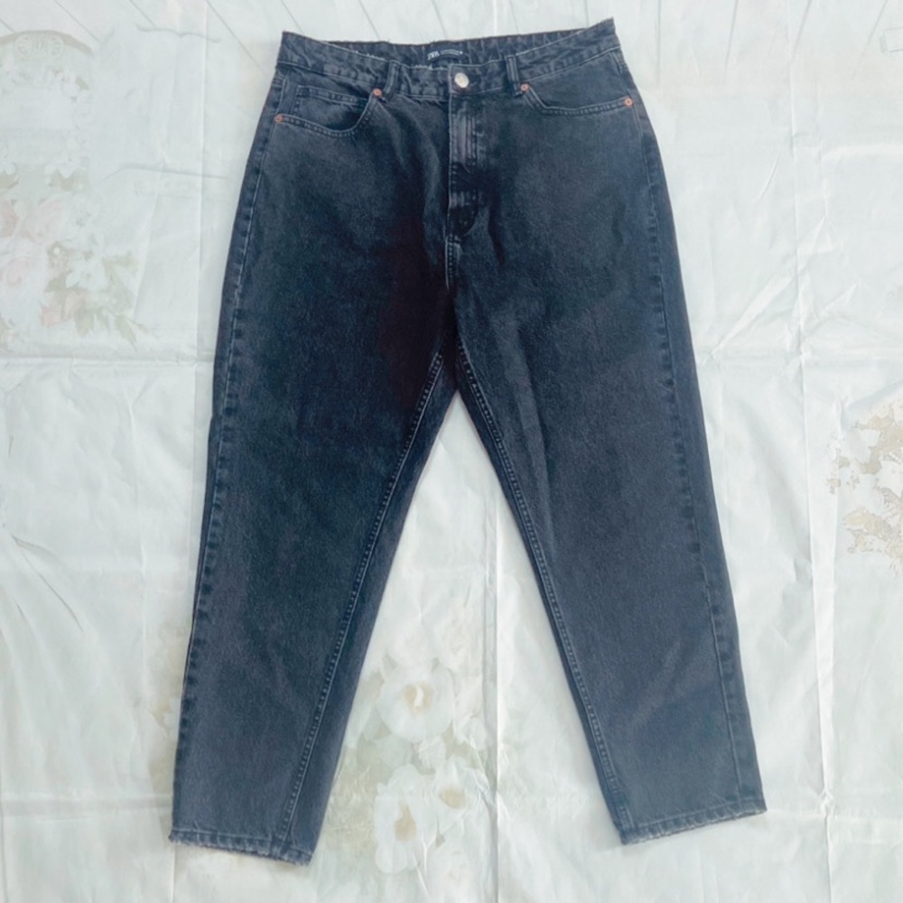 ✨ Zara Black Denim Mom Jeans!